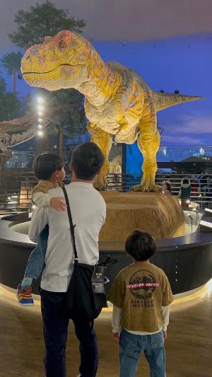 パパと恐竜見学